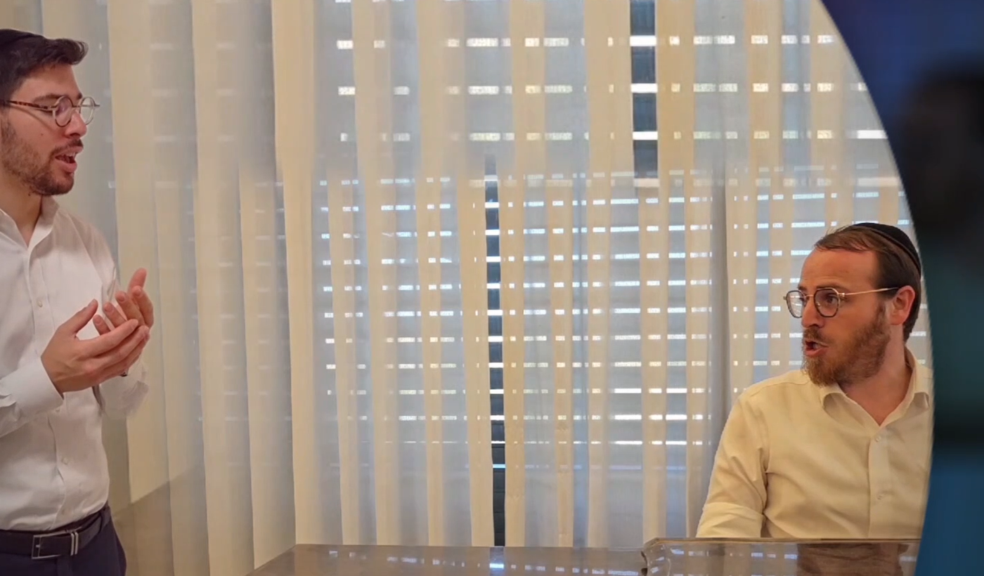 לייזר ברוק בתזכורת מוזיקלית: "היום חמישה וארבעים יום"