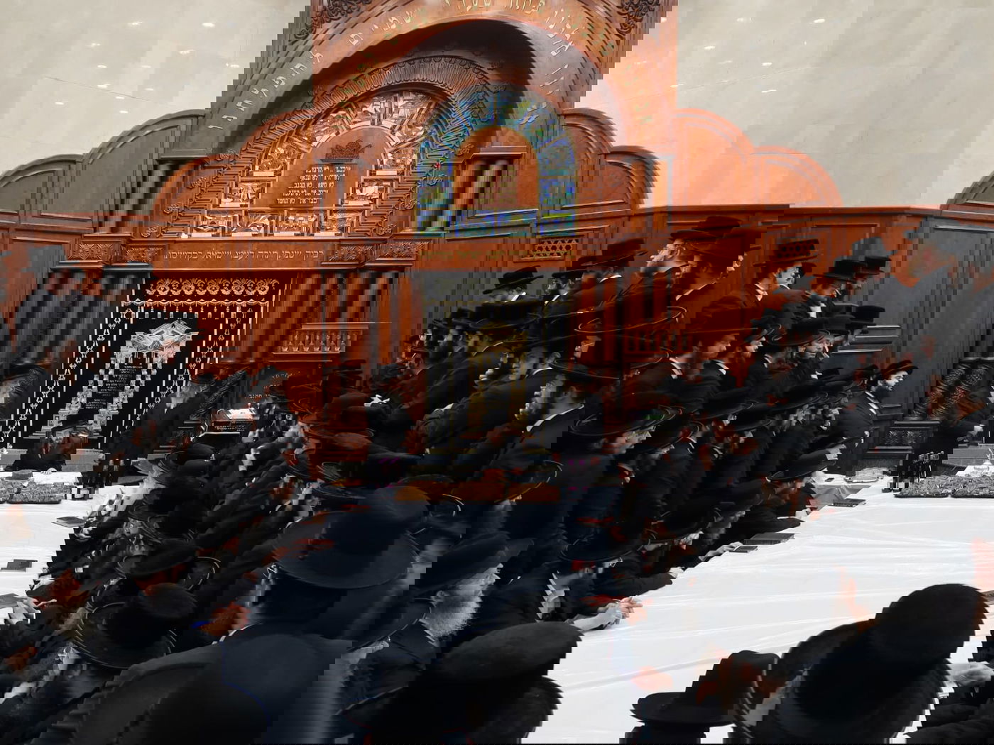 ראש חודש סיון בצל האדמו"ר מסאדיגורה