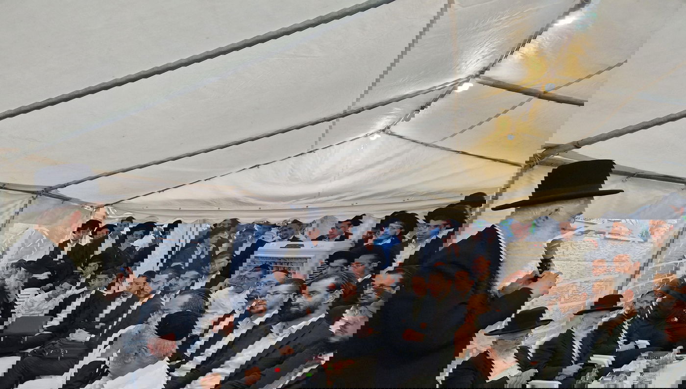 ניחום אבלים אצל הרבנים לבית כהן 