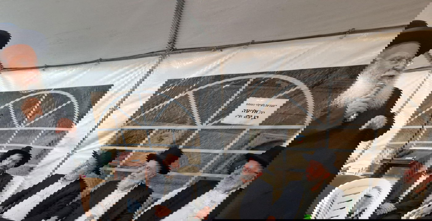 ניחום אבלים אצל הרבנים לבית כהן 