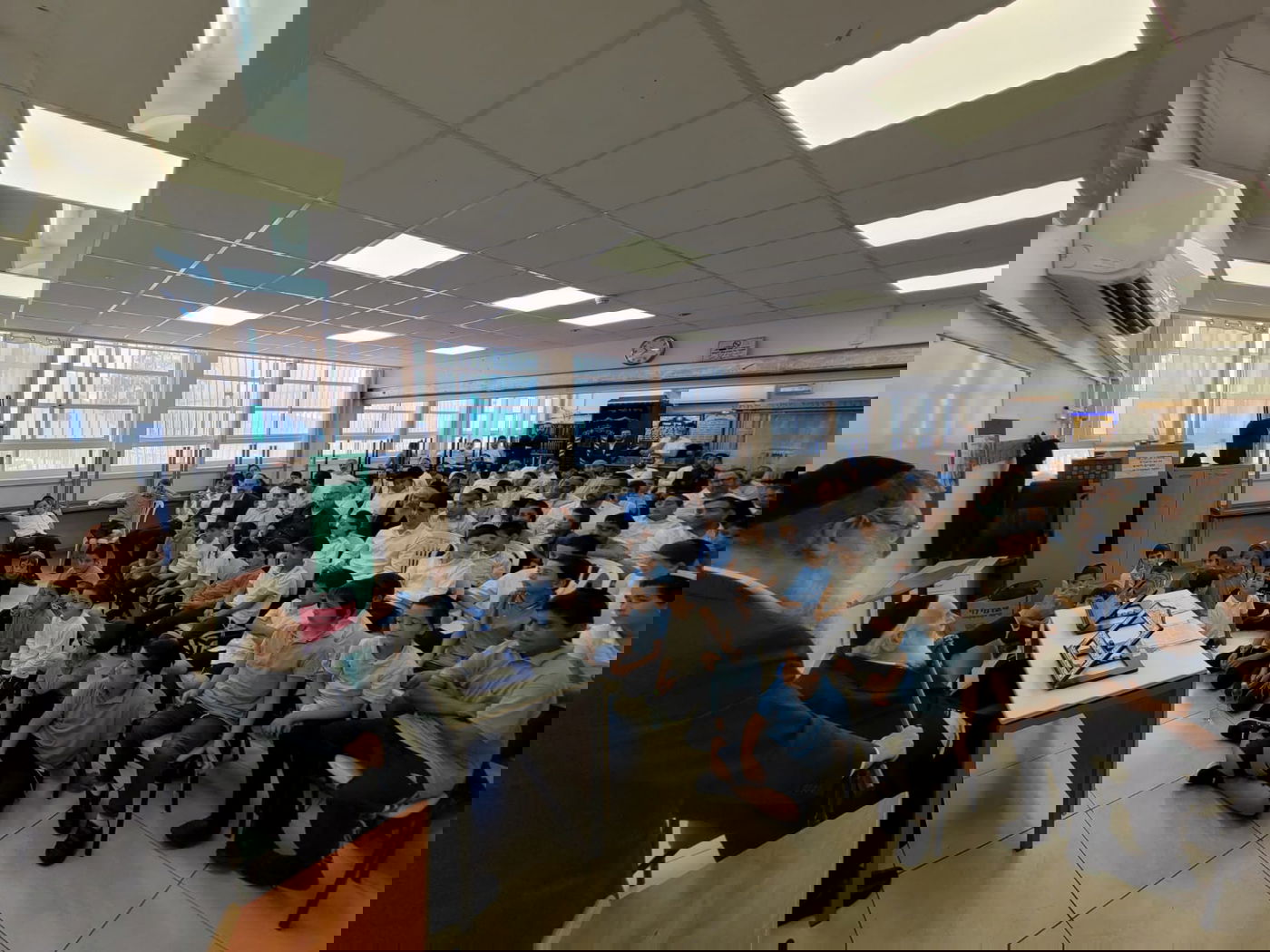 הגר"מ אויערבאך בשיחת חיזוק