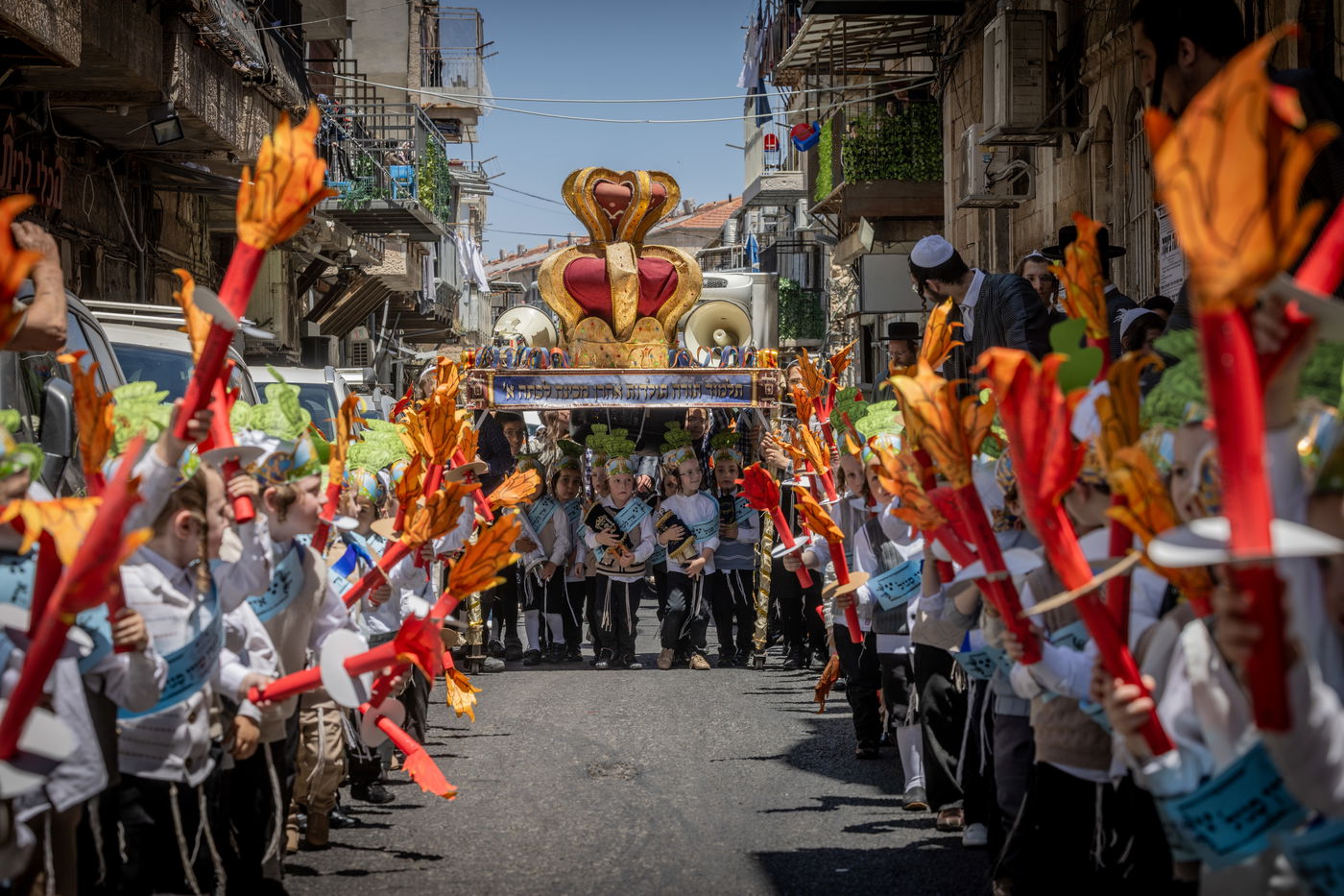 ילדי תולדות אהרן ערב חג השבועות
