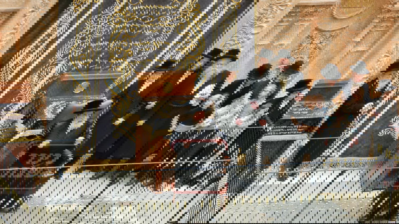 האדמו"ר מויז'ניץ בספירת העומר