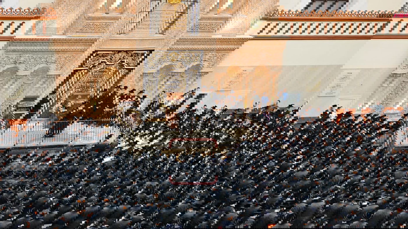 האדמו"ר מויז'ניץ בספירת העומר