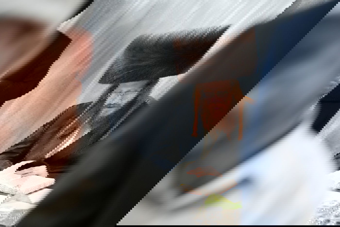 האדמו"ר מקאליב במושב רבבה