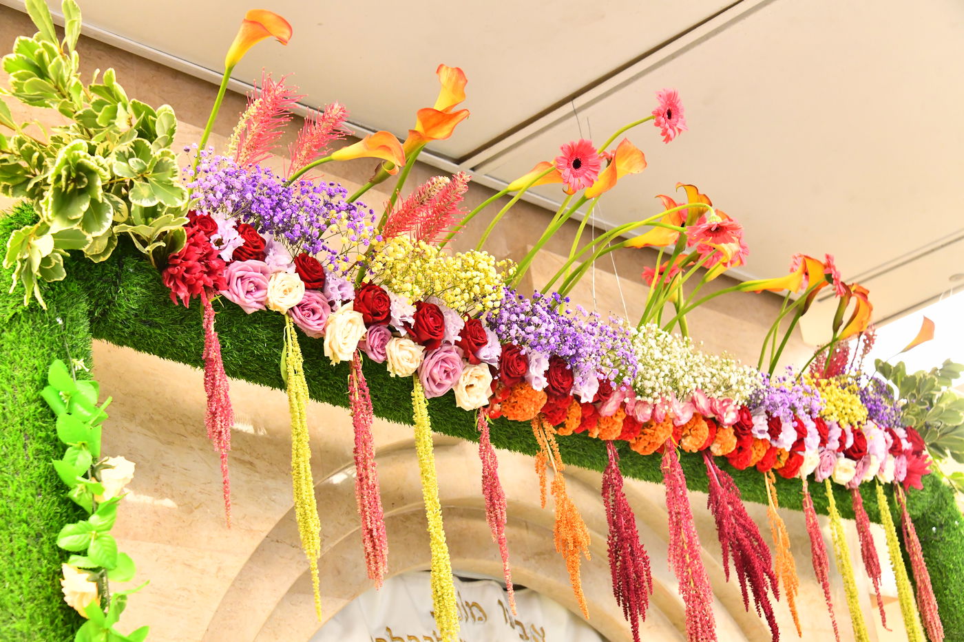 ערב חג השבועות בהיכלי הקודש בבני ברק