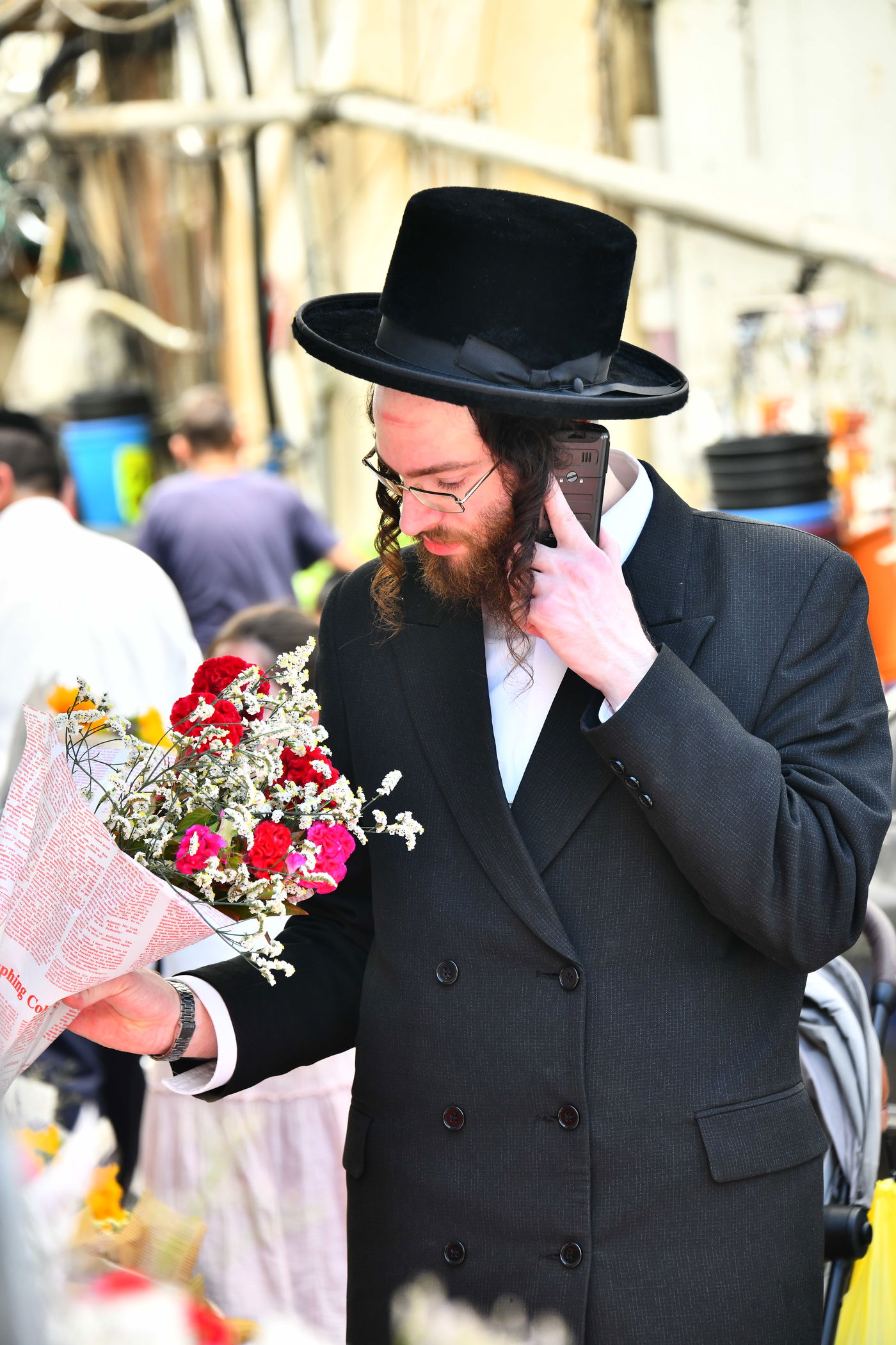 אוירת ערב חג בבני ברק