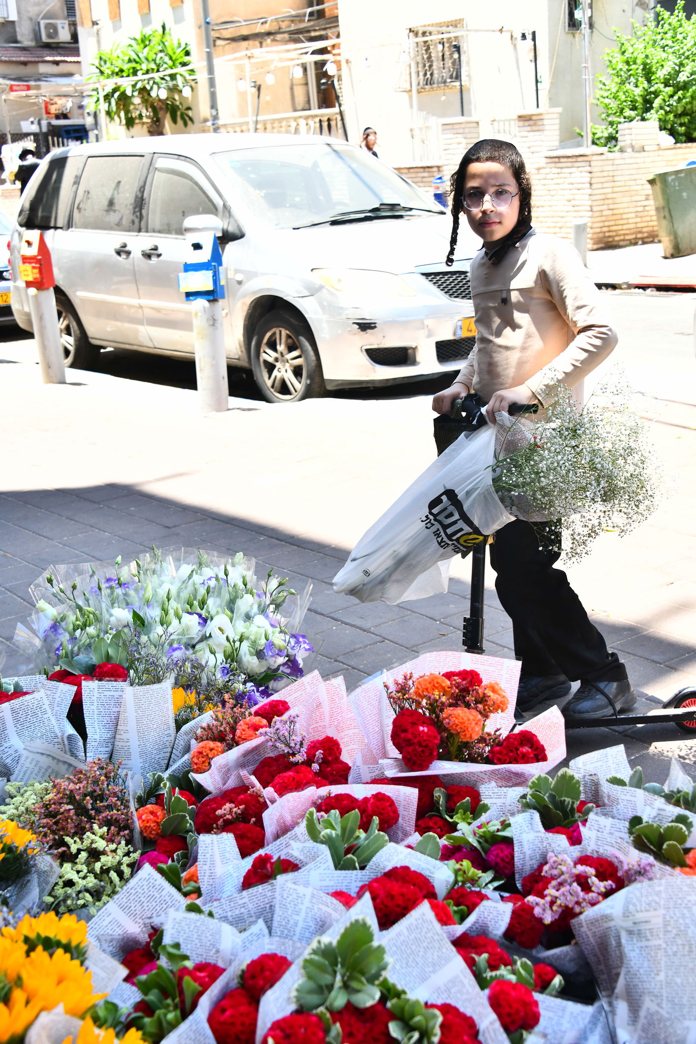 אוירת ערב חג בבני ברק