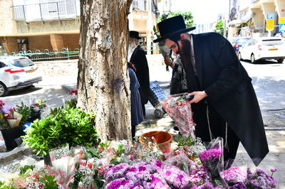 אוירת ערב חג בבני ברק