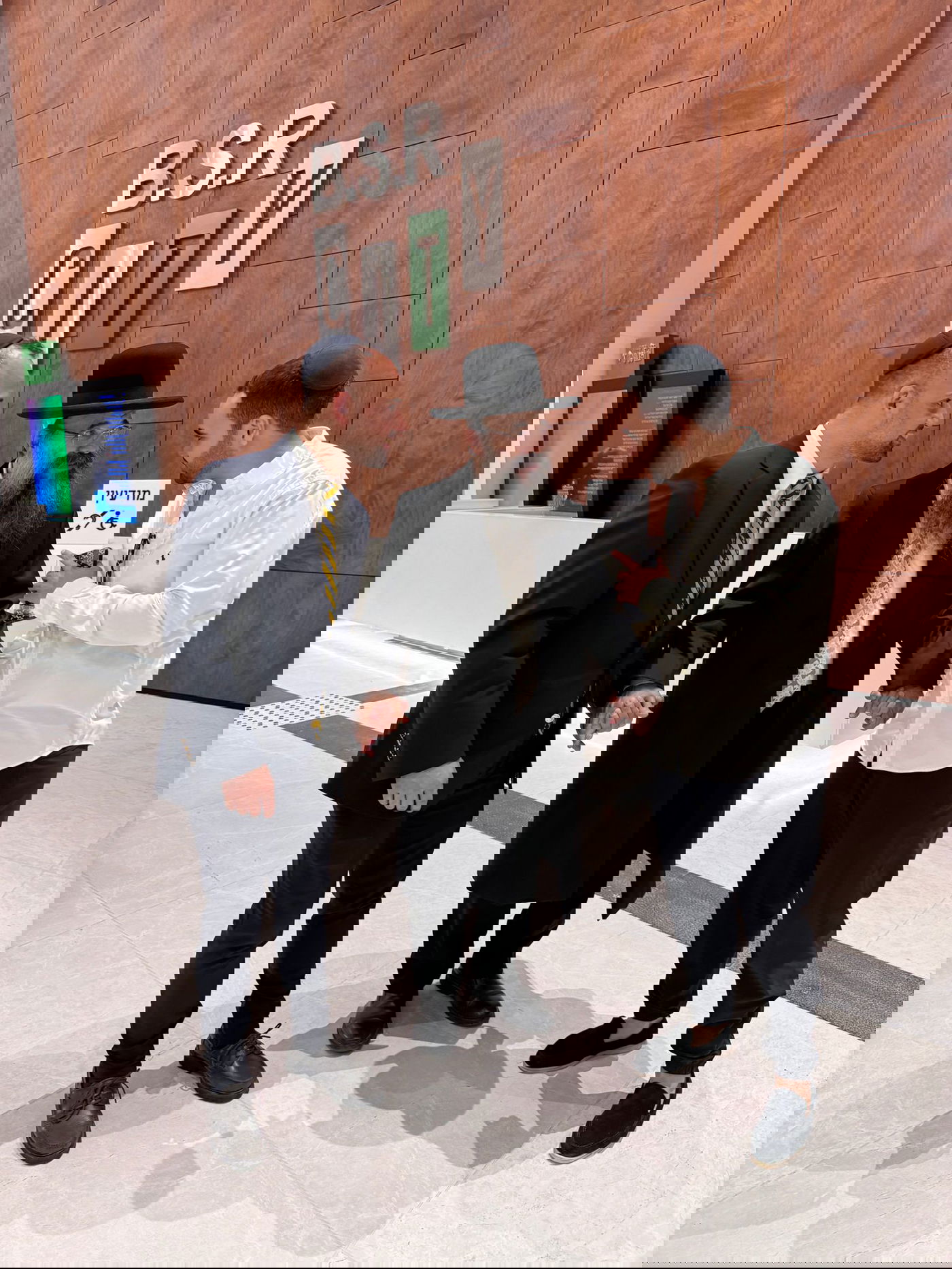 זופניק בכיכר • כל התמונות, הנייעס והחשיפות של השבוע