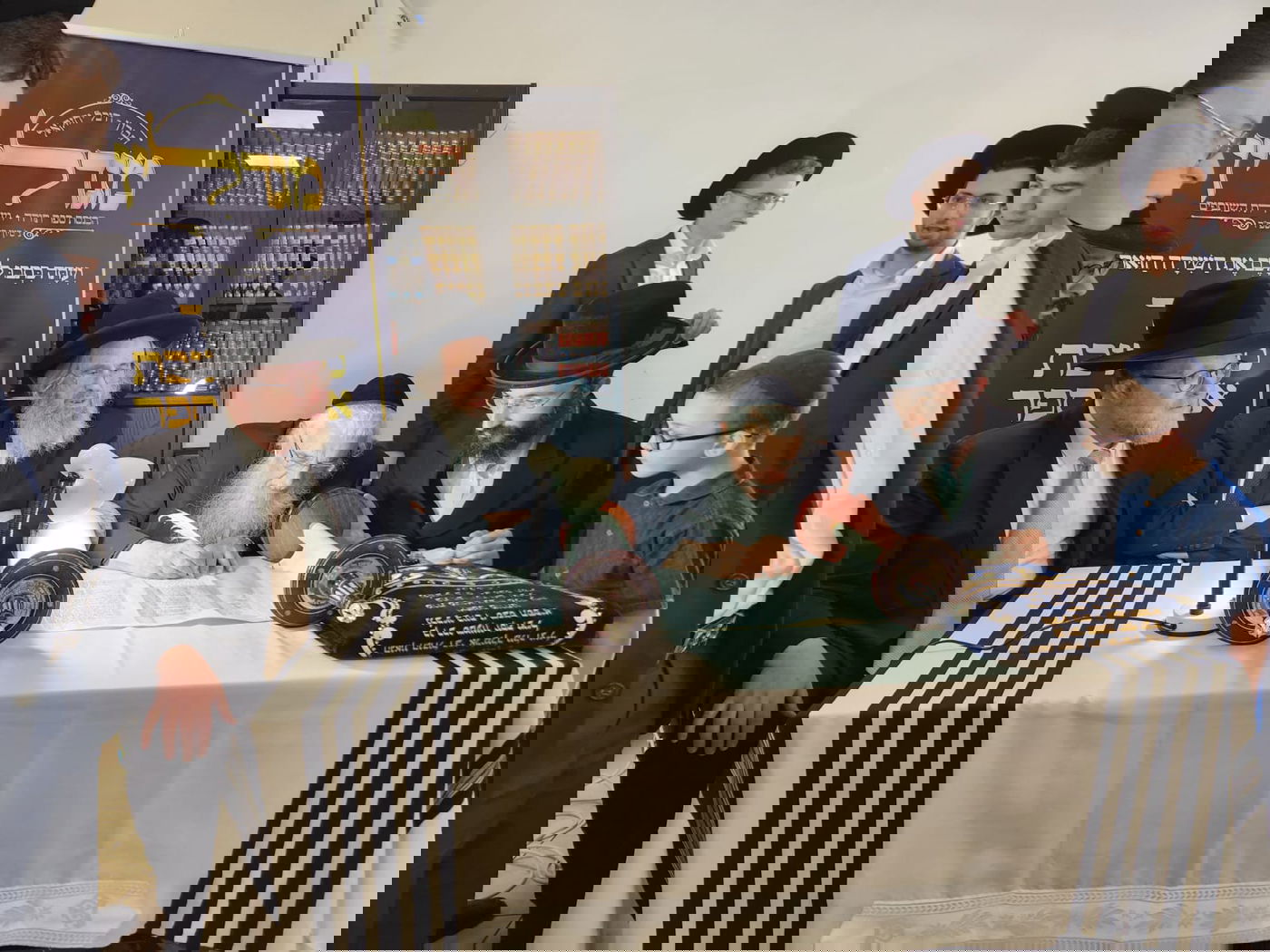 הכנסת ספר התורה, בחברון פתח תקווה