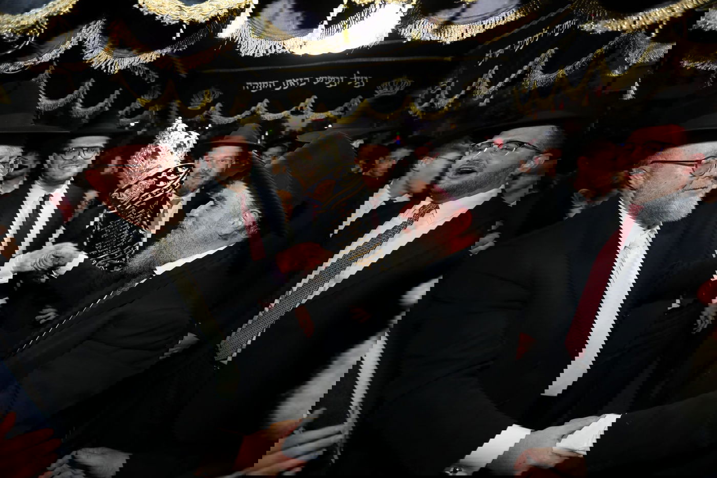 הכנסת ספר התורה, בחברון פתח תקווה