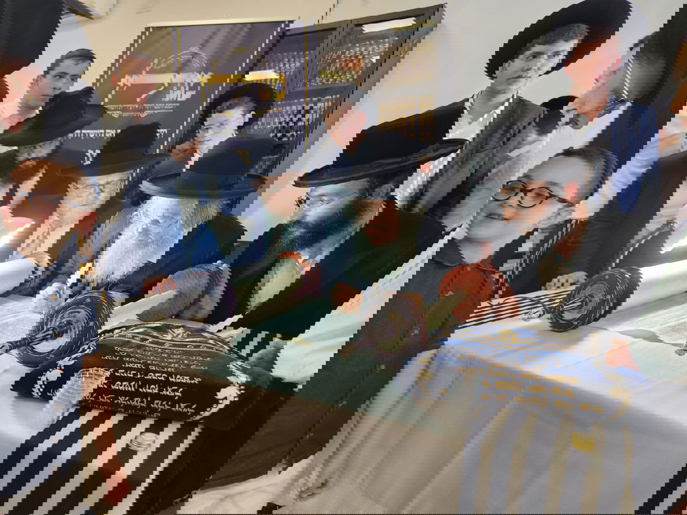 הכנסת ספר התורה, בחברון פתח תקווה