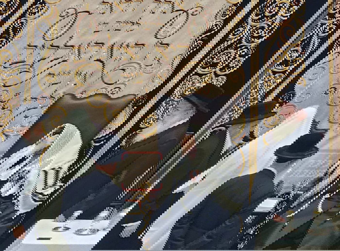 שמחת הברית בחצה"ק ויז'ניץ