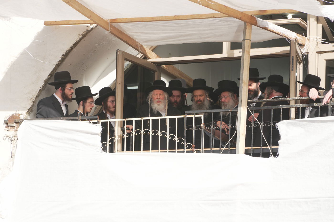 האדמו"ר מגור במסע ההלוויה