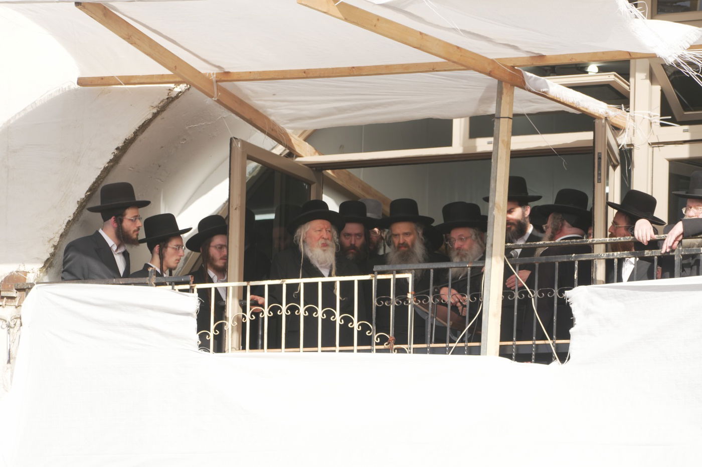 האדמו"ר מגור במסע ההלוויה