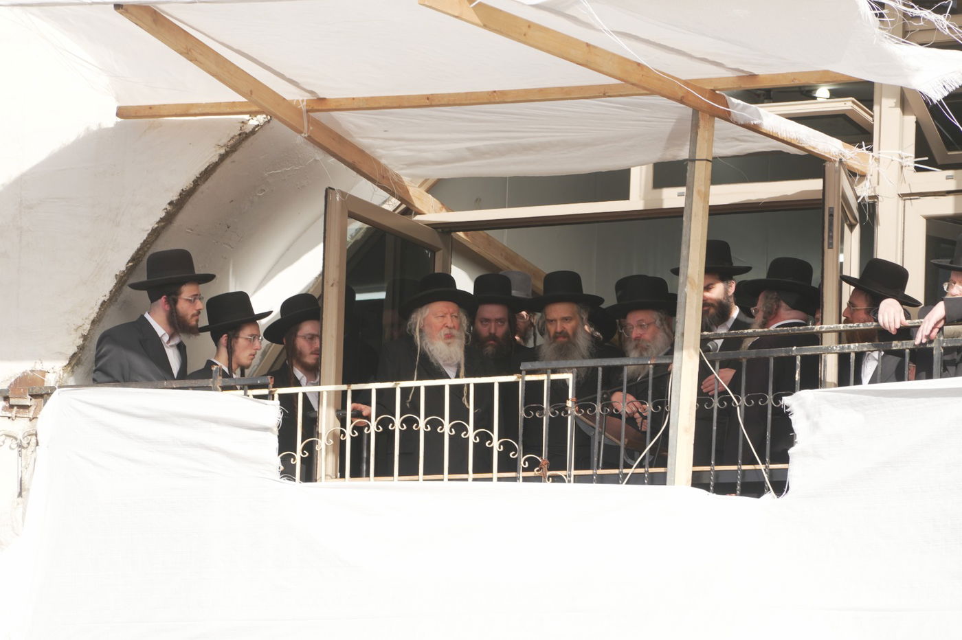 האדמו"ר מגור במסע ההלוויה