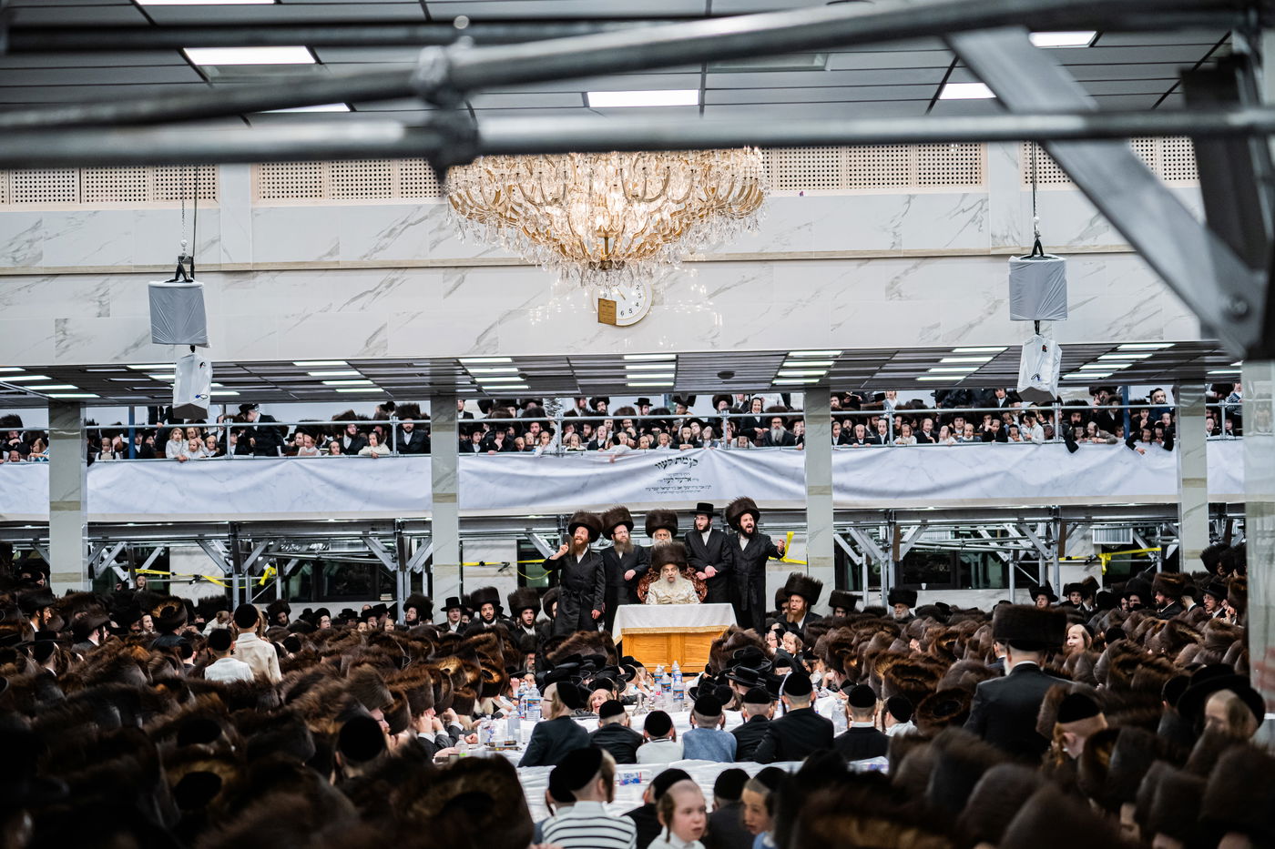 חג השבועות בצל האדמו"ר מסאטמר