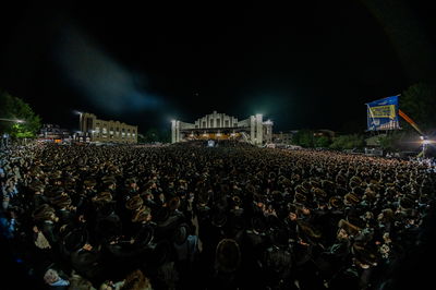 חג השבועות בצל האדמו"ר מסאטמר