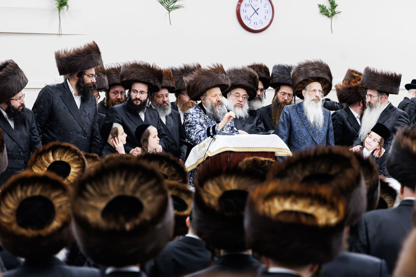 שבועות בחצה"ק באבוב 45