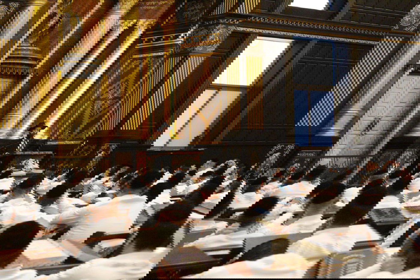 יום השנה הראשון למרן הגר"ג אדלשטיין