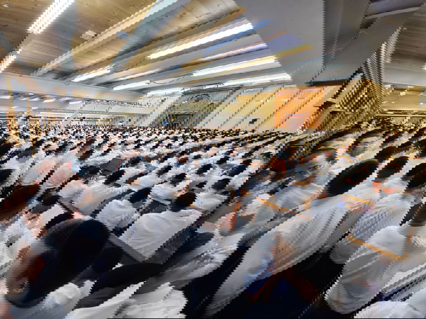 יום השנה הראשון למרן הגר"ג אדלשטיין