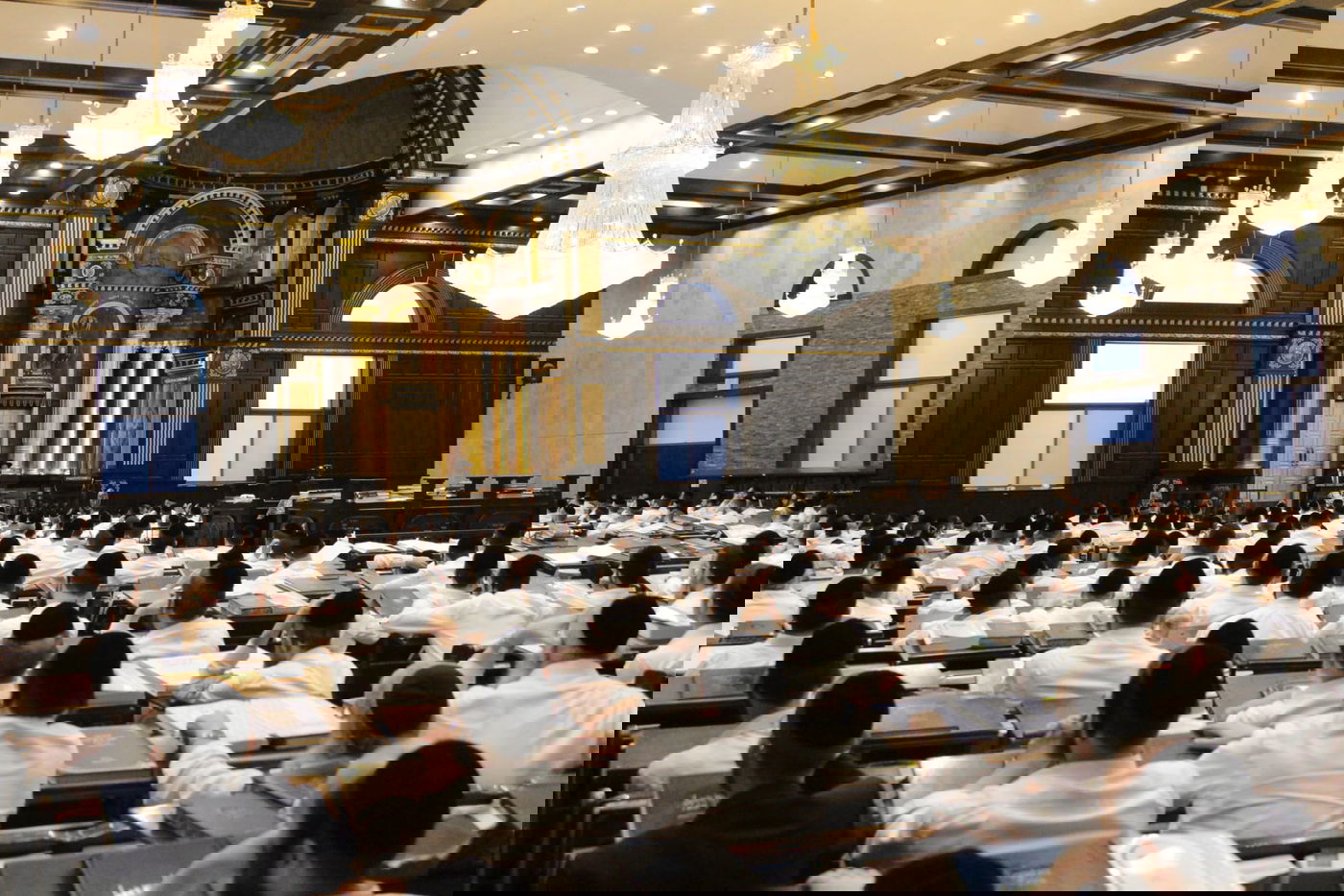 יום השנה הראשון למרן הגר"ג אדלשטיין