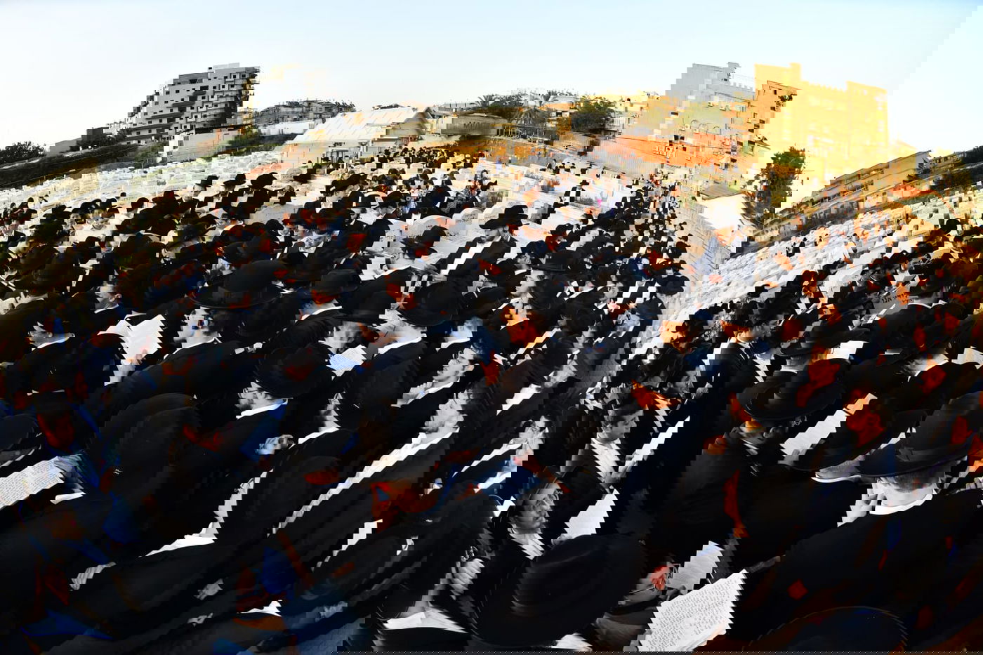 יום השנה הראשון למרן הגר"ג אדלשטיין