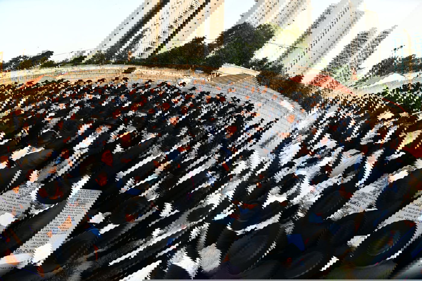 יום השנה הראשון למרן הגר"ג אדלשטיין