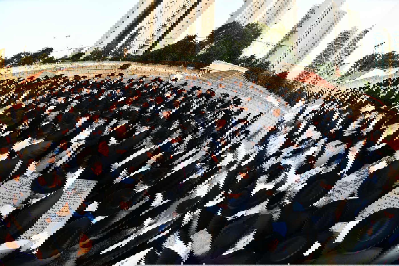 יום השנה הראשון למרן הגר"ג אדלשטיין