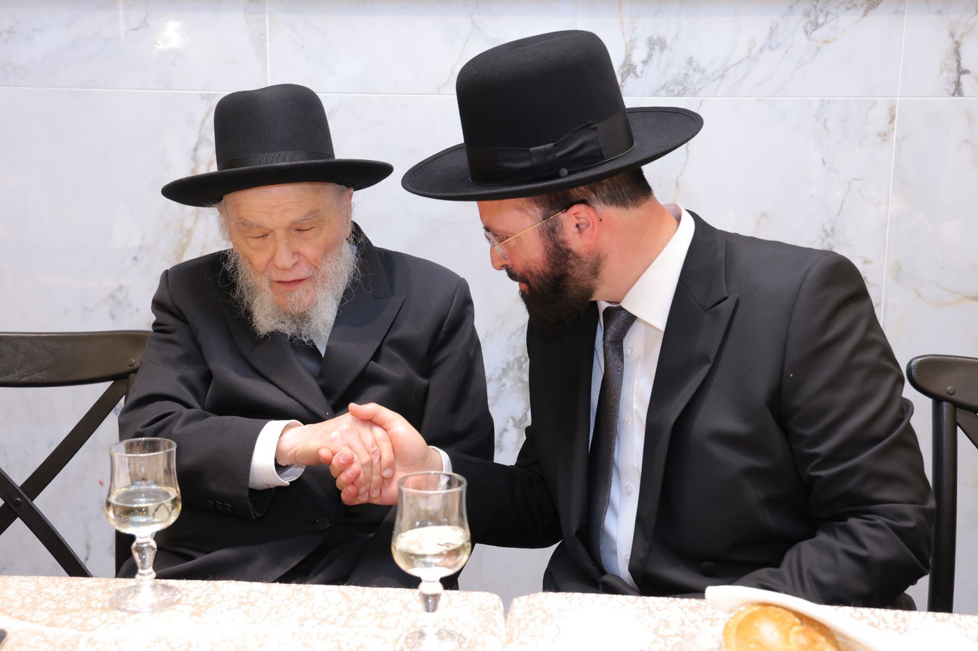 שמחת החתונה לבת הגר"י אתרוג