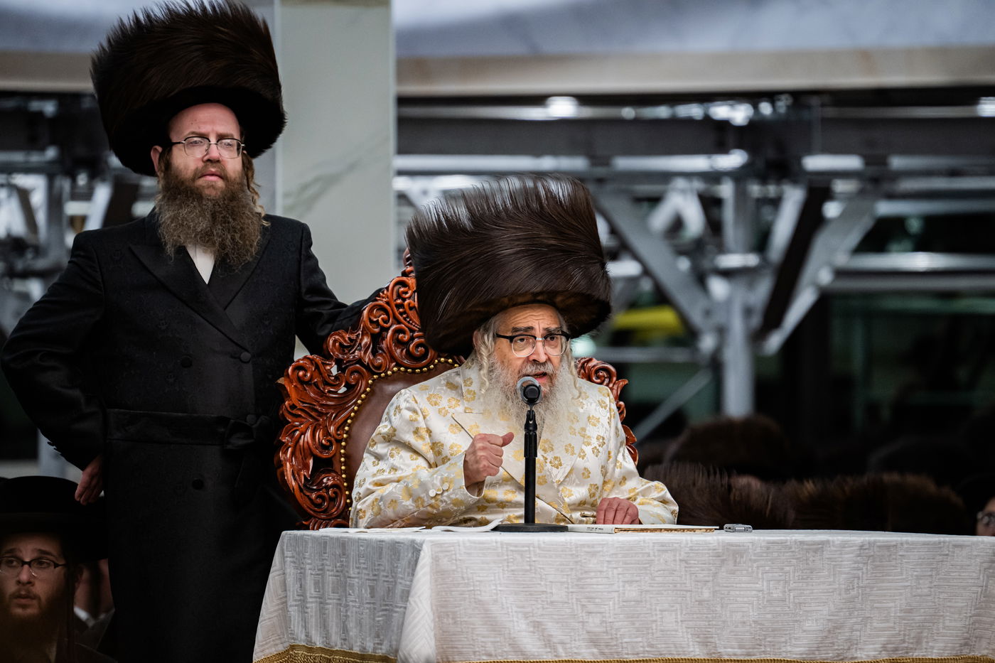 חג השבועות בצל האדמו"ר מסאטמר