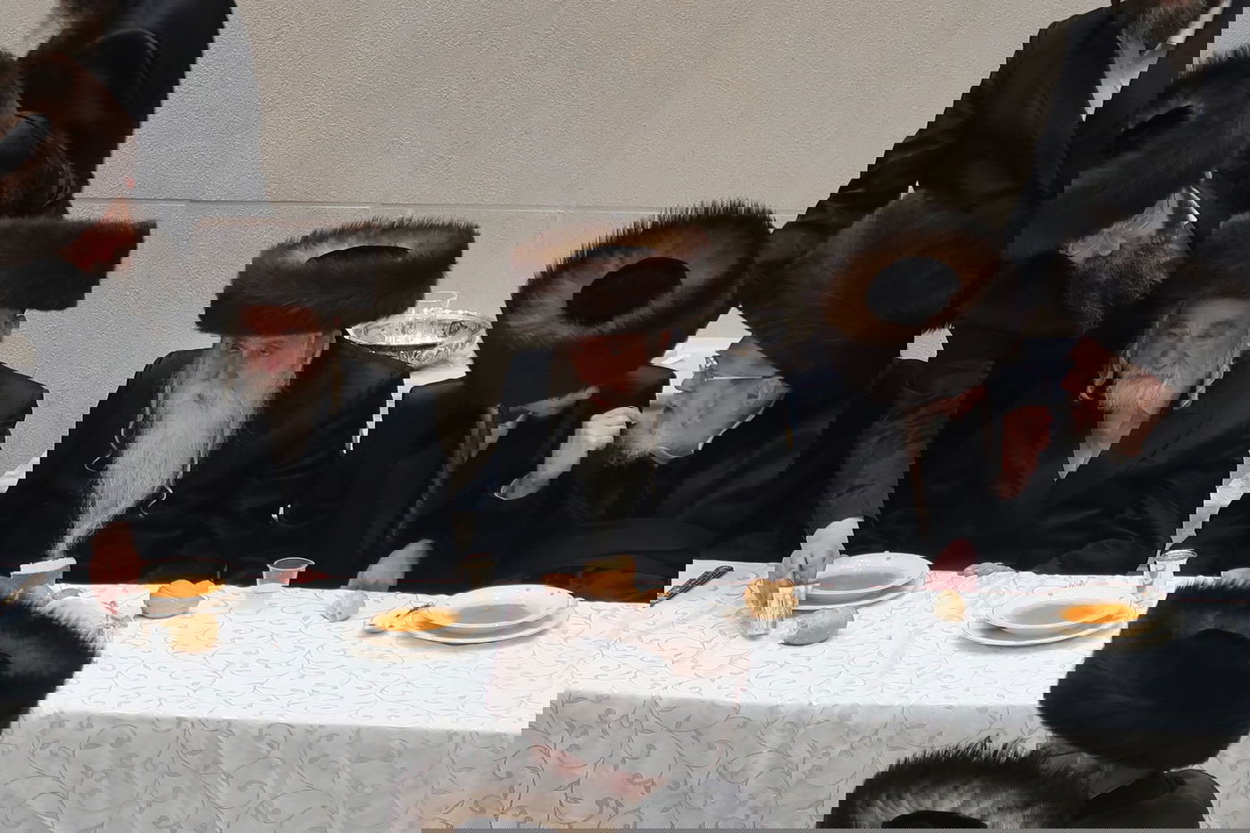 שמחת החתן מאל בחצה"ק מכנובקא בעלזא - קרעטשניף - ווערצקי