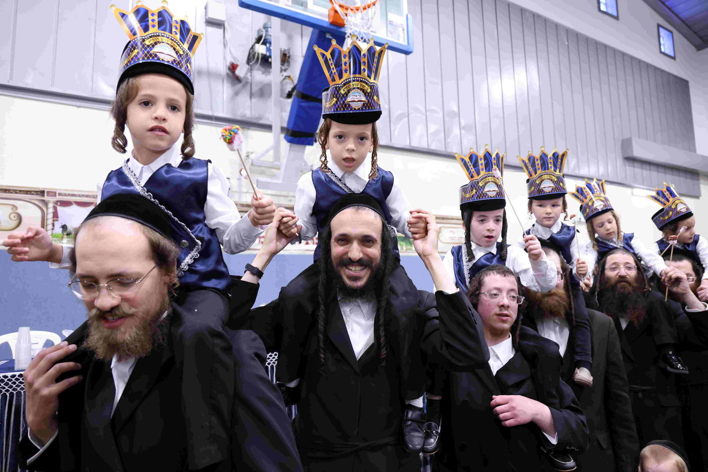 מסיבת חומש במכנובקא בעלזא, בירושלים