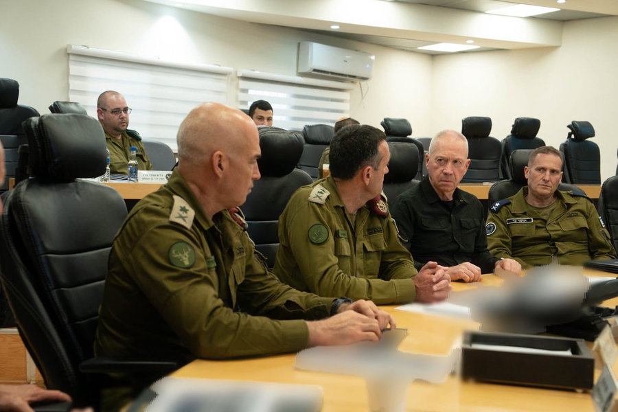 גלנט בצפון: "מוכנים לעימות עם חיזבאללה" | גורם מדיני בכיר: "הספירה לאחור החלה"