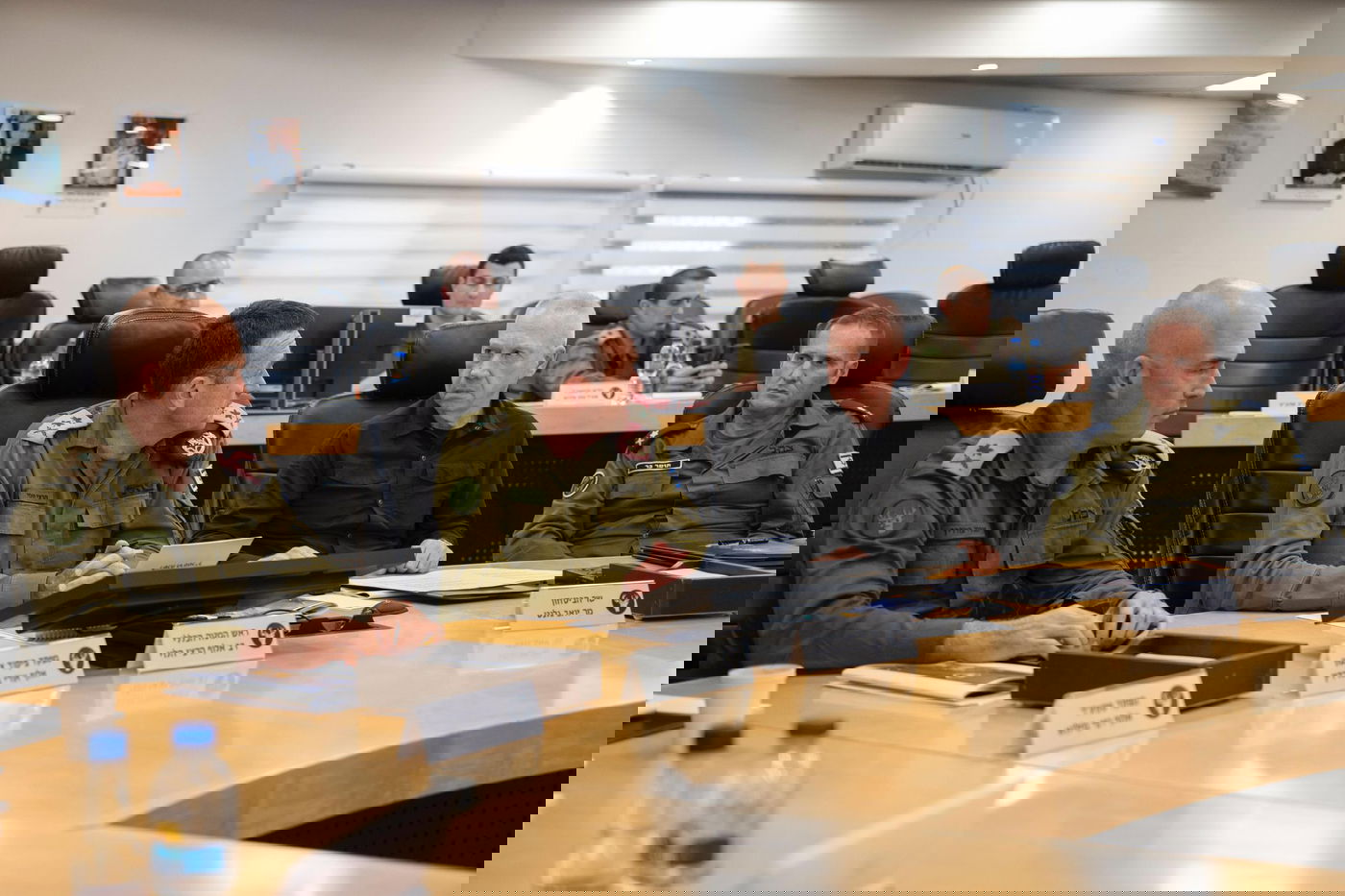 גלנט בשיחות סגורות: "בזמן מלחמה לא מחליפים את ראש הצבא"