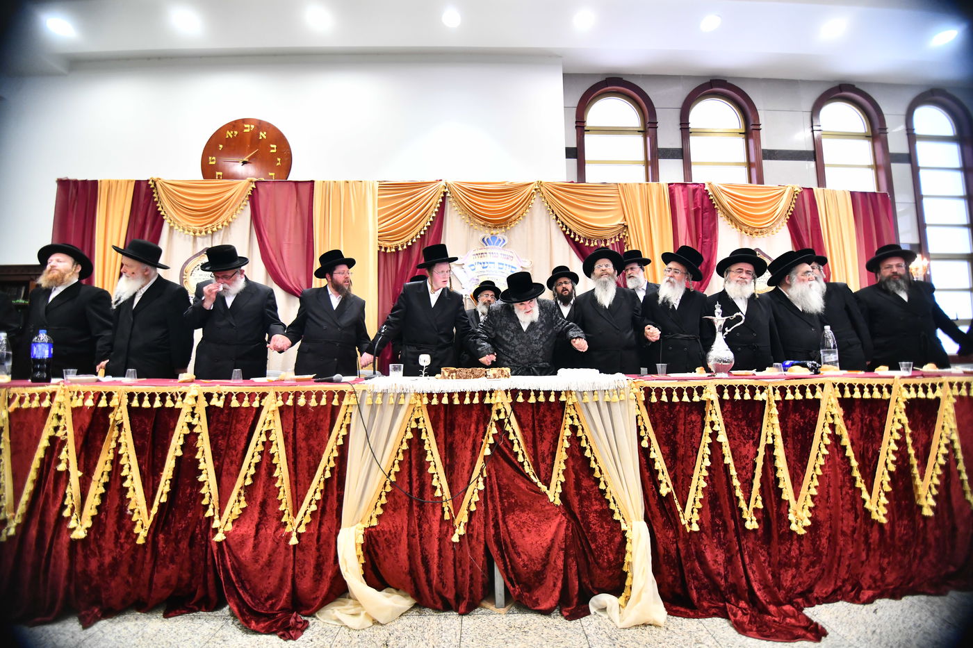 סיום הש"ס בישיבת ויז'ניץ בברכפלד