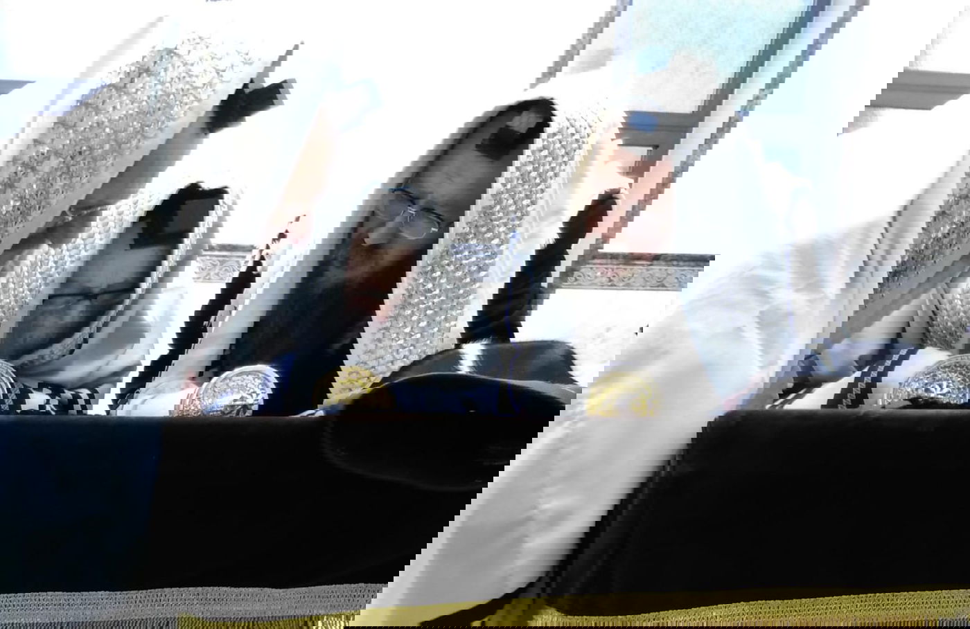 האדמו"ר עולה על התורה בספר תורה החדש