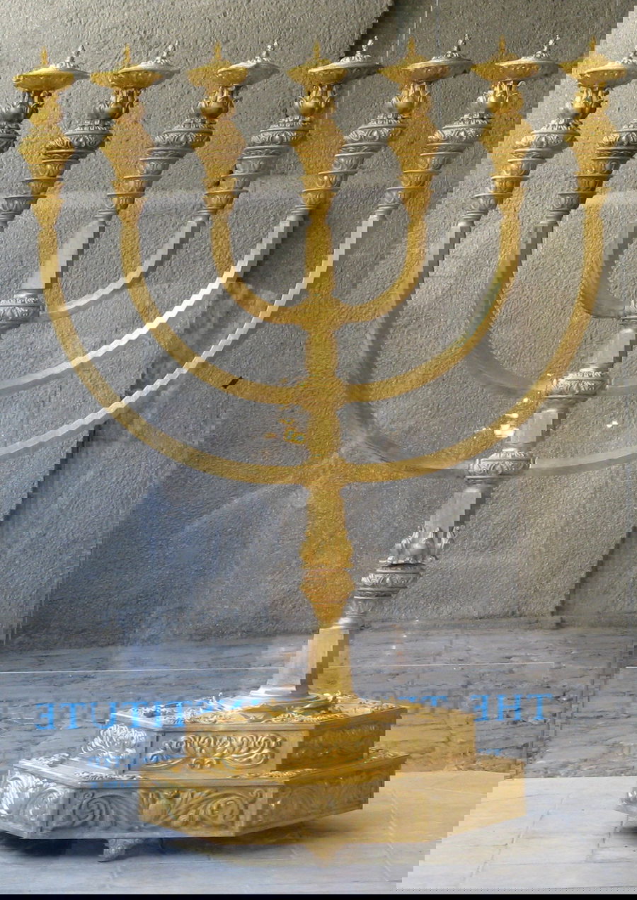 מנורת מכון המקדש