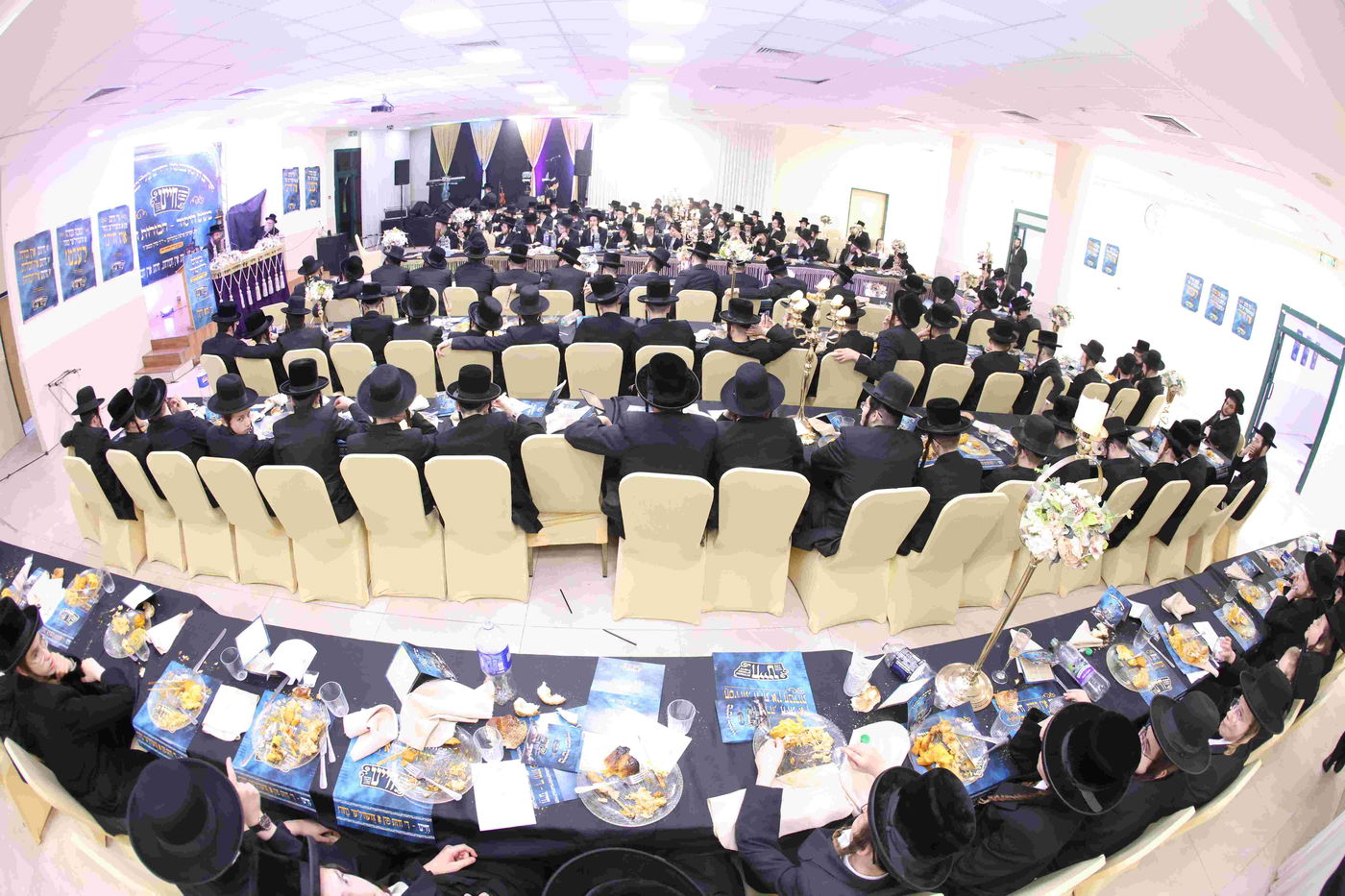 כינוס 'חיינו' בחצה"ק זוויעהיל 