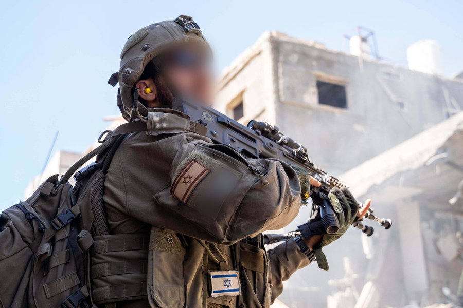 תושבי רפיח מדווחים כי צה"ל משיג שליטה מלאה בעיר; שני לוחמים נפלו בקרבות ברצועה