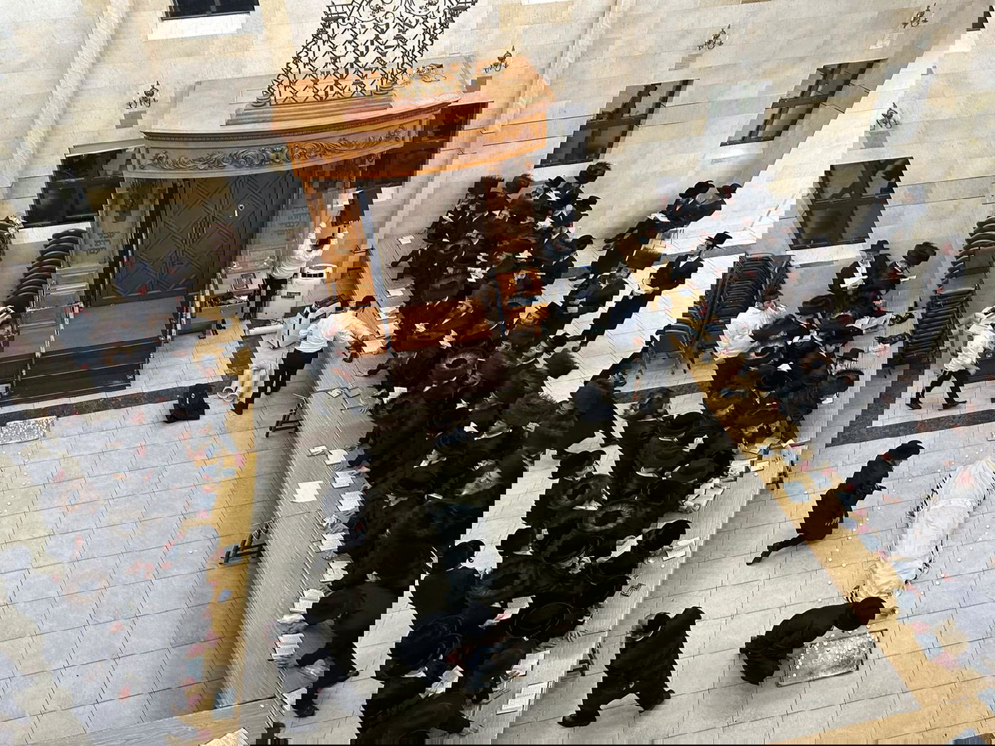 מיטתו של המשגיח בהיכל בית מדרשו