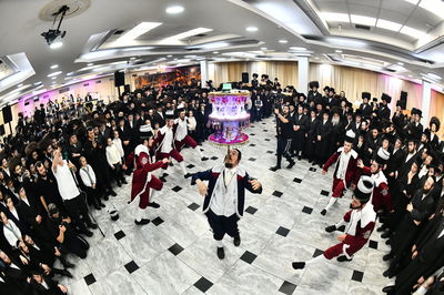 משב"ק האדמו"ר חיתן את בנו היחיד; המונים השתתפו