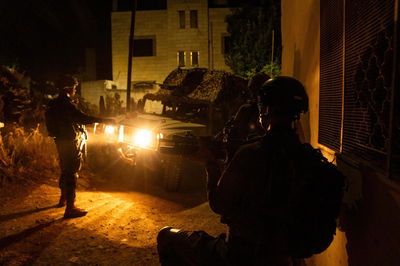 הפעילות ביו"ש, הלילה