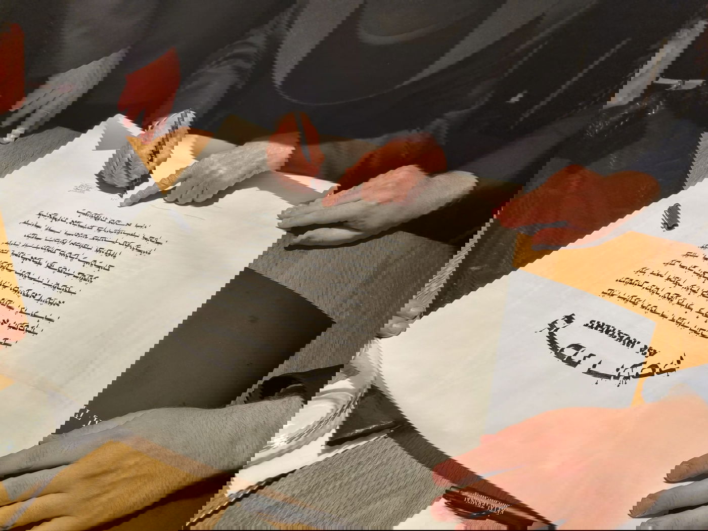 היסטוריה חרדית | גדולי ישראל בראשות הגר"ד לנדו יצאו למסע הקמת קרן עולם התורה