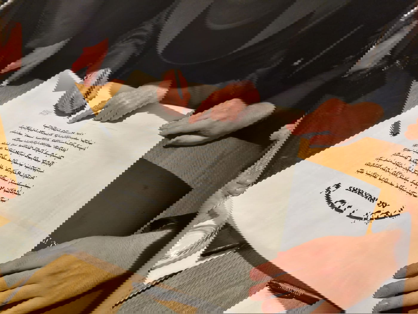 היסטוריה חרדית | גדולי ישראל בראשות הגר"ד לנדו יצאו למסע הקמת קרן עולם התורה