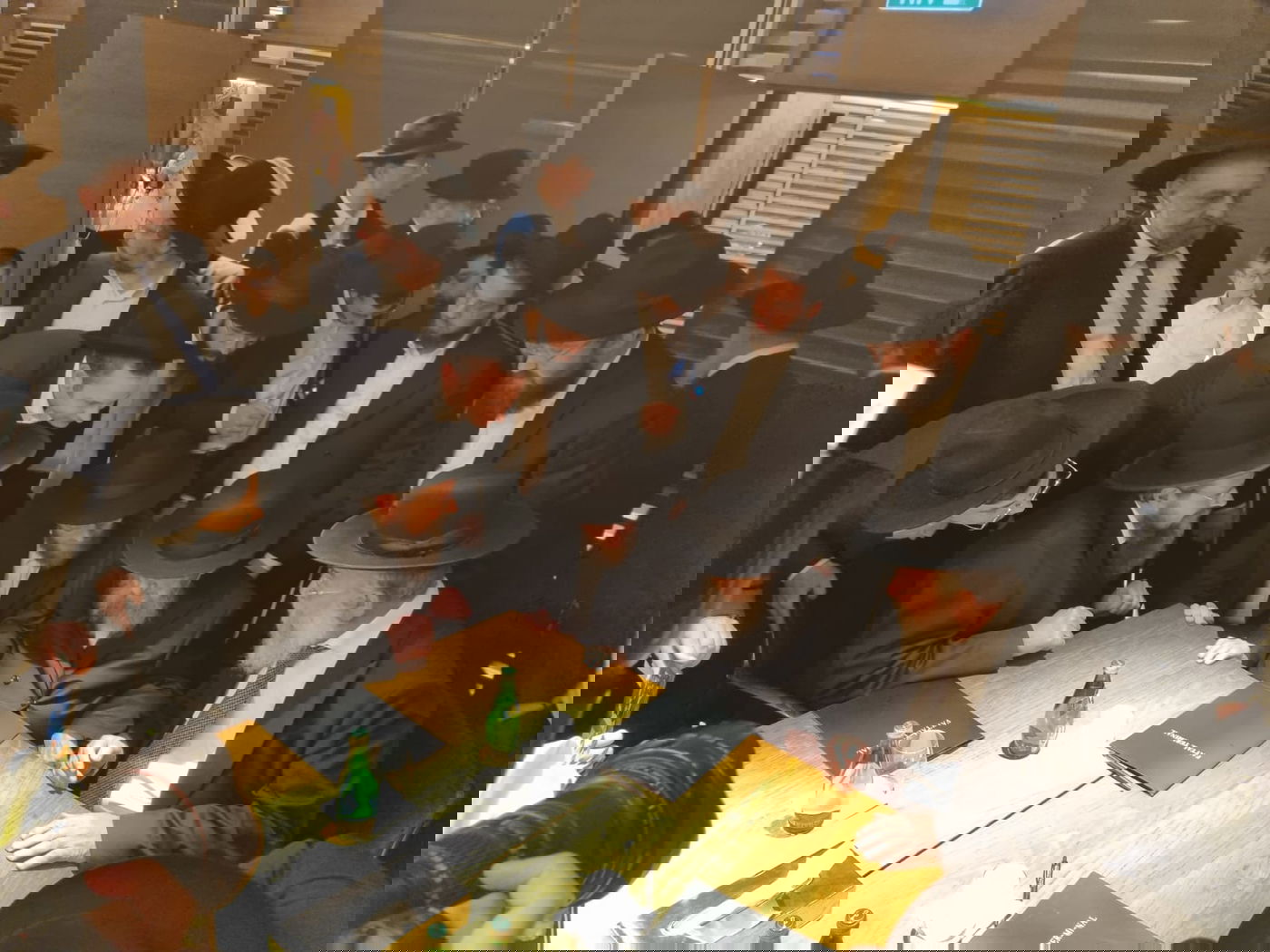 היסטוריה חרדית | גדולי ישראל בראשות הגר"ד לנדו יצאו למסע הקמת קרן עולם התורה