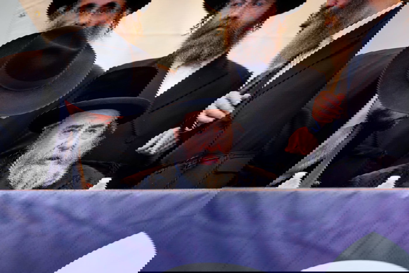 עוצמה אדירה בליקווד: רבבות קיבלו בהתרגשות את פני גדולי ישראל וראשי הישיבות | תיעוד