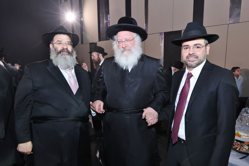 שמחת נשואי בן רב העיר ב"ב הגרחי"א לנדא 