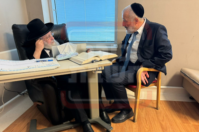 הראש"ל הגר"י יוסף אושפז למעקב, אריה דרעי הגיע לבית החולים
